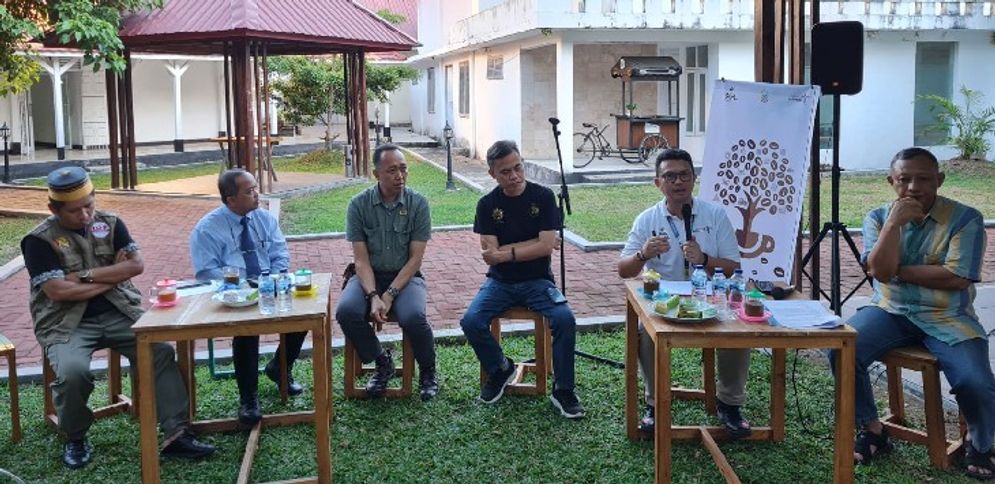 Pelaku pariwisata Sulsel berbincang tentang dampak kenaikan harga tiket pada sektor pariwisata dan pelaksanaan MICE di Makassar.