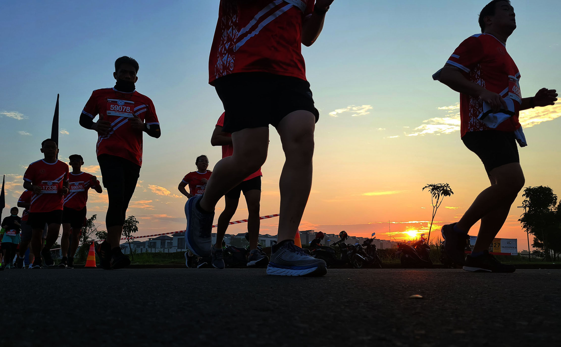Setelah 2 tahun ditiadakan pelaksanaannya ,jelang hari kemerdekaan ke 77  BFI RUN 2022 kembali digelar dengan peserta 4.000 pelari yang antusias mengikuti lomba di kawasan BSD City Banten,Minggu 14 Agustus 2022. Foto : Panji Asmoro/TrenAsia