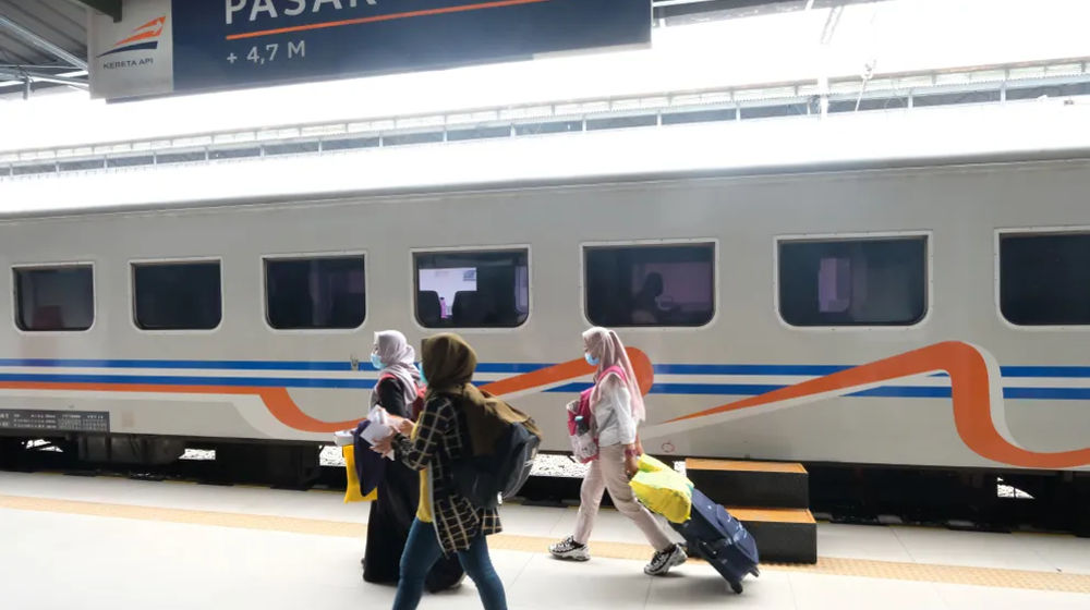 Penumpang-KA-Melonjak-Libur-Panjang-6.webp