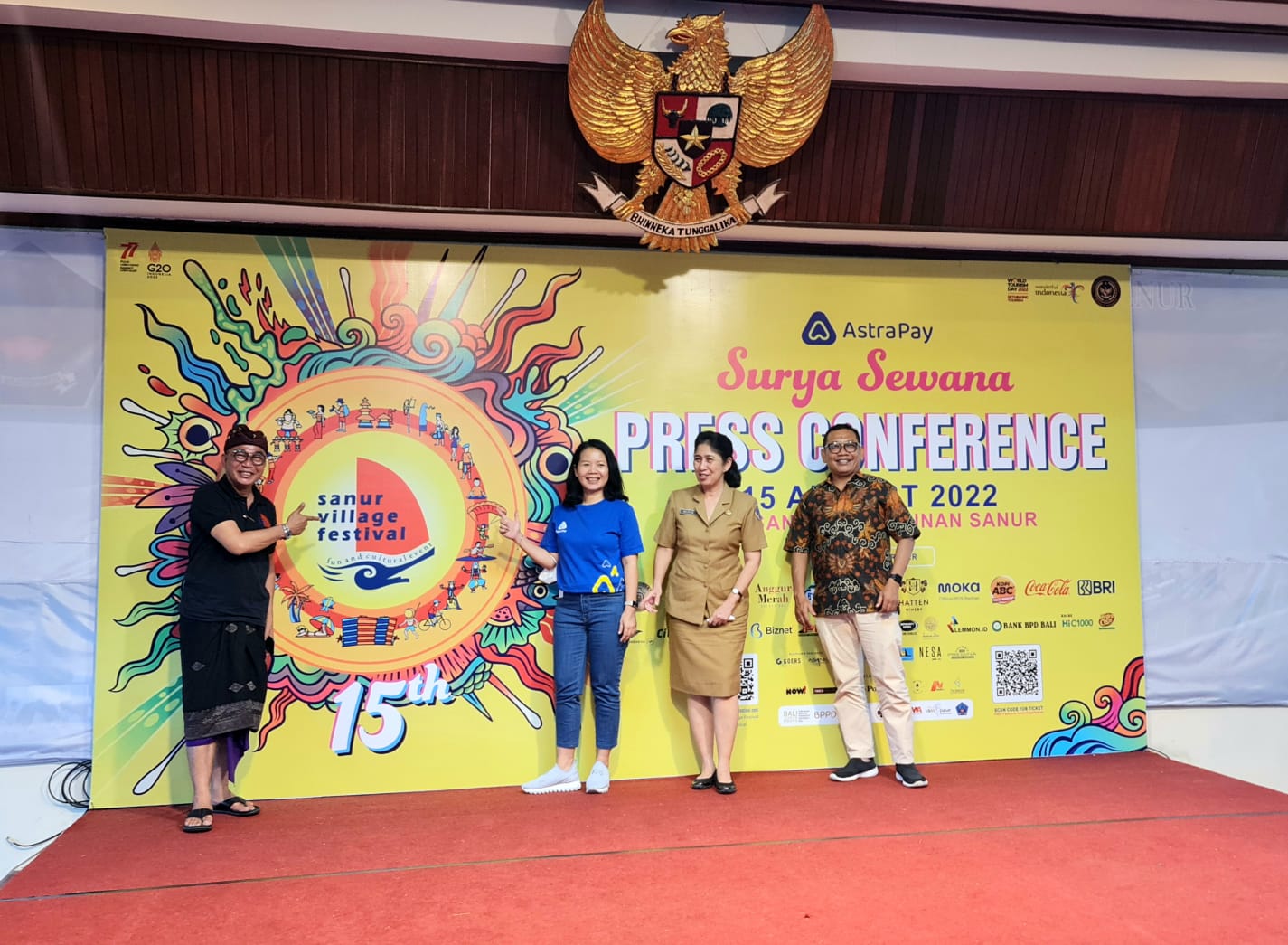 Press conference AstraPay Sanur Village Festival 2022, Senin 15 Agustus 2022 yang dihadiri oleh Ketua Umum Sanur Village Festival Ida Bagus Gede Sidharta Putra (kiri ke kanan), Chief Marketing Officer AstraPay Reny Futsy Yama, dan Kepala Dinas Pariwisata Kota Denpasar Dezire Mulyani dan Koordinator Media Sanfest Yudha Bantono