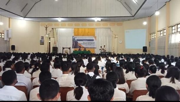 Masuki Tahun Akademik Baru, FKIP Unika Ruteng Gelar PKKMB bagi 739 Mahasiswa Baru