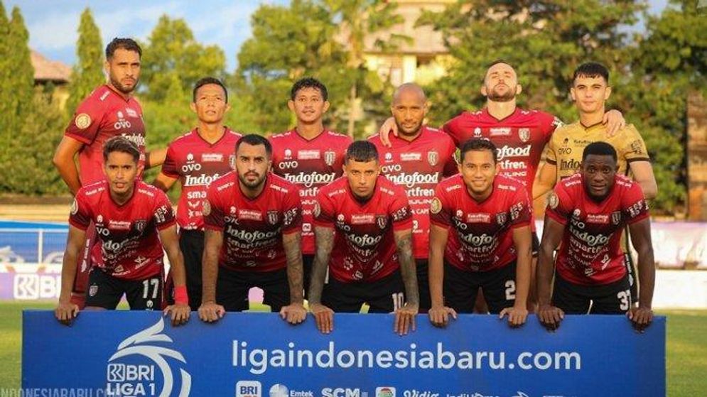 A-BALI UNITED.jpg