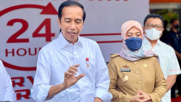 Jokowi Tinjau Langsung Pembagian BLT BBM di Lampung