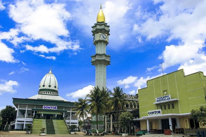 Pihak Gontor 1 meminta maaf pada keluarga AM dan menyatakan ada unsur penganiayaan atas meninggalnya santri asal Palembang itu.