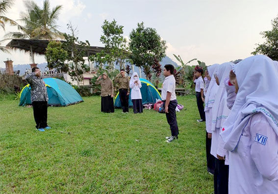 Gembleng Mental Spiritual Pengurus OSIS, SMP Muhammadiyah 7 Solo Gelar LDK