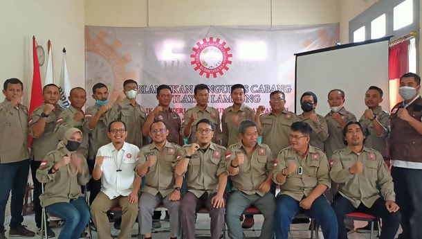 Ketua Umum SPPN VII Lantik Tujuh Pengurus Cabang