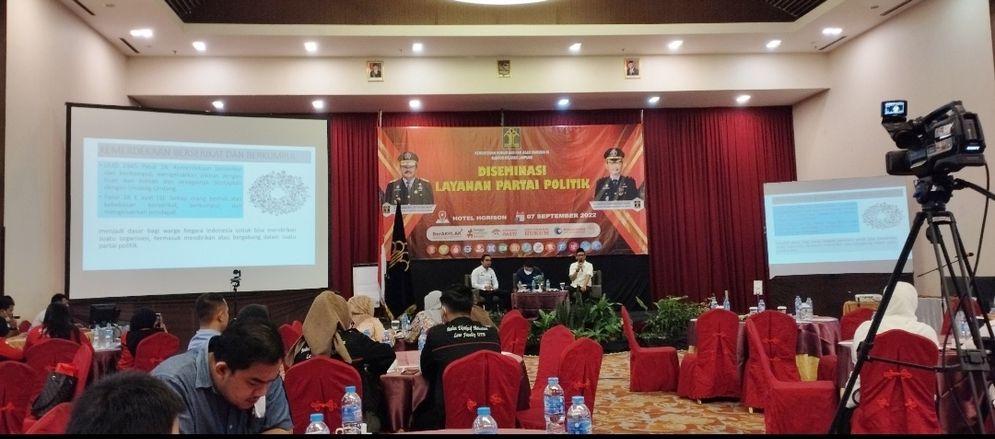 Jelang mempersiapkan pemilu tahun 2024 Kantor Kemenkumham Provinsi Lampung menggelar Diseminasi Layanan Partai Politik secara hybird bertempat di Hotel Horison.