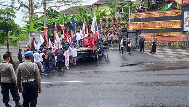 Mahasiswa Ancam Aksi Lebih Besar Jika Tidak Dapat Respon DPRD Bandar Lampung