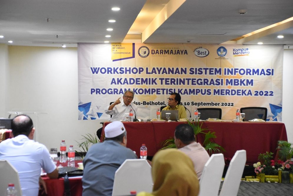 IIB Darmajaya melalui Direktorat Merdeka Belajar Kampus Merdeka (MBKM) menggelar Workshop Layanan Sistem Informasi Akademik Terintegrasi MBKM Program Kompetisi Kampus Merdeka (PKKM) 2022.