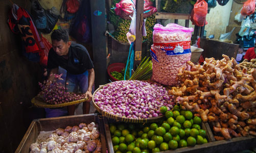 Ilustrasi Pasar Inflasi-3.jpg