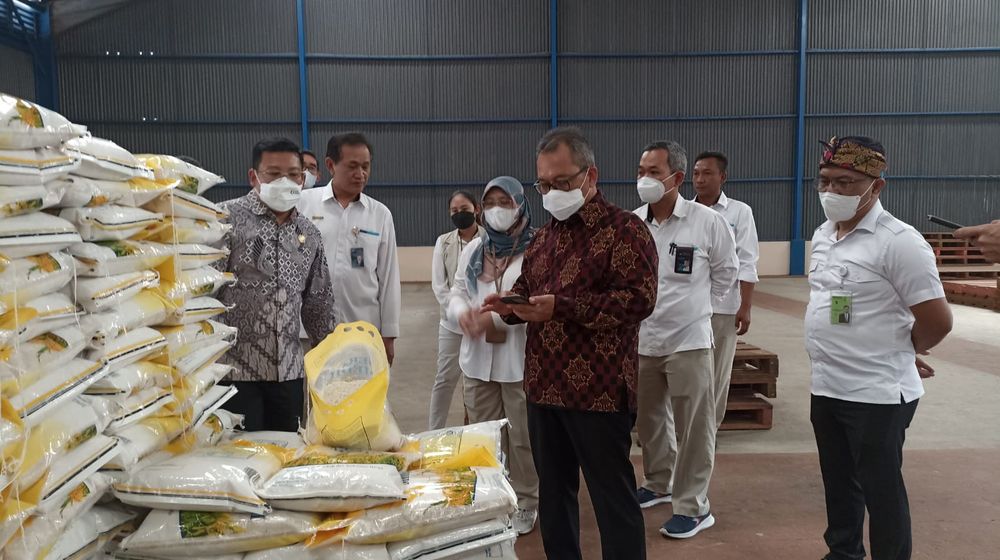 NFA badan pangan nasional tinjau beras.jpeg