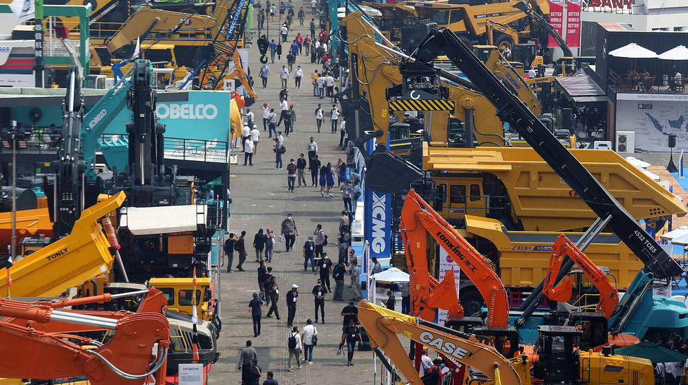 Pameran Alat Berat - Panji 1.jpg