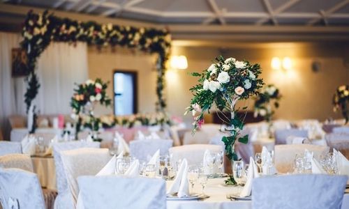 Ingin Menikah Tapi Uang Terbatas? Ini Cara Merencanakan Pesta Pernikahan dengan Hemat