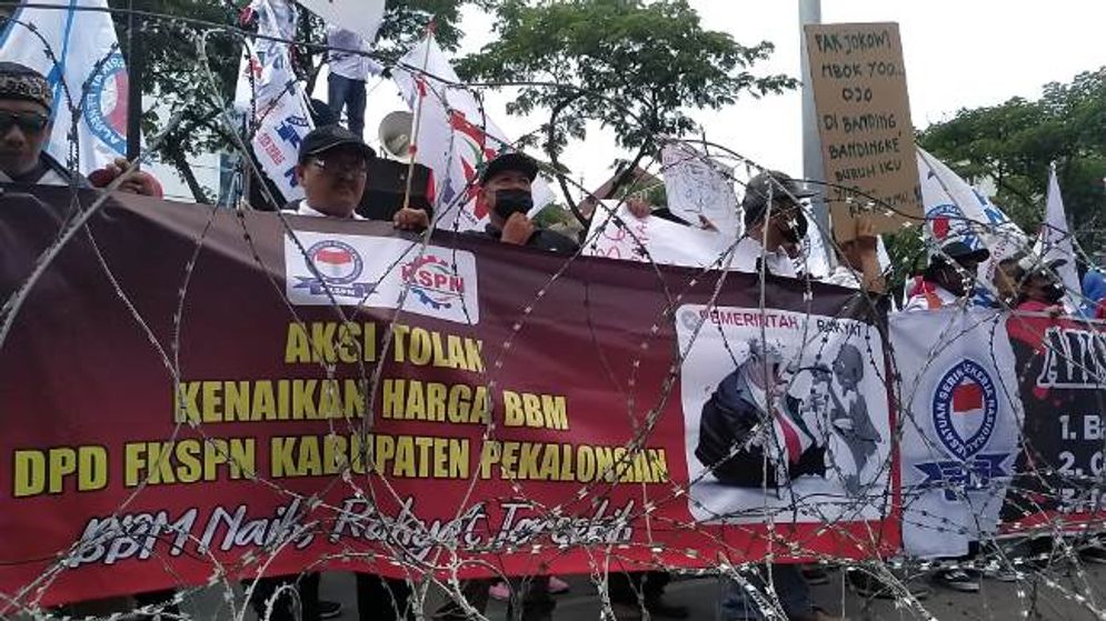 buruh demo.jpg