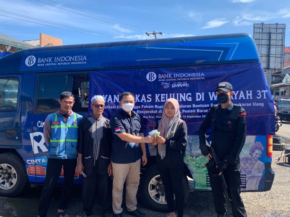 Kegiatan Layanan Penukaran Uang di Daerah 3T (Terpencil, Terluar, dan Terdepan) serta Sosialisasi Cinta, Bangga, Paham (CBP) Rupiah oleh Bank Indonesia Perwakilan Provinsi Lampung di Kecamatan Way Krui, Kabupaten Pesisir Barat.