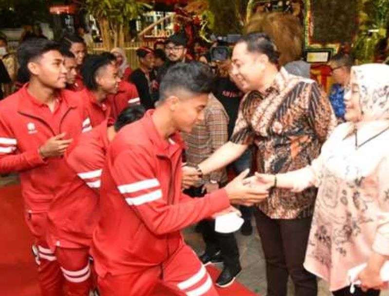 Timnas Garuda Muda dijamu makan malam oleh walikota Surabaya