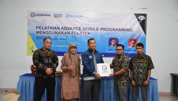 Tingkatkan Kompetensi Lulusan, Prodi TI Darmajaya Pelatihan Advance Mobile Programming