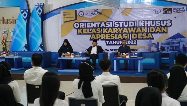 IIB Darmajaya Gelar Orientasi Studi Kelas Karyawan dan Apresiasi Desa