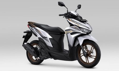 New Vario 125-Advance Matte White.jpg