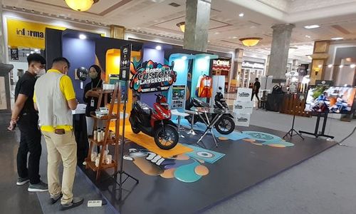 Honda Custom Playground #2.jpg