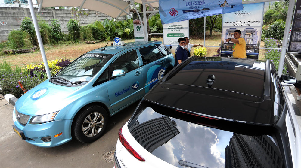 Ujicoba SPKLU Sudirman Park - Panji 6.jpg