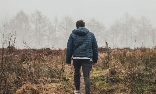 Ilustrasi solo traveling 