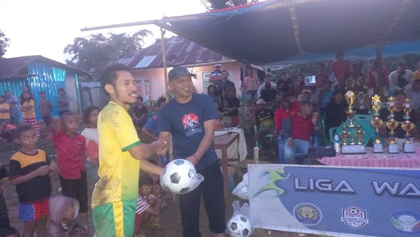 Tarsan Talus Kembali Mensponsori Final 'Liga Friendly Match' Wae Mokel' di Mukun, Matim