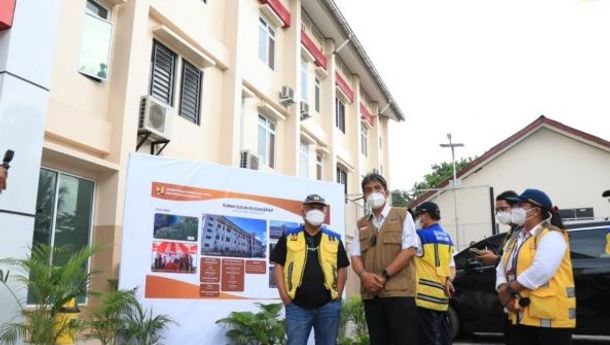 Menteri PUPR Basuki Hadimuljono Meninjau Rumah Susun ASN BPKP di Kupang