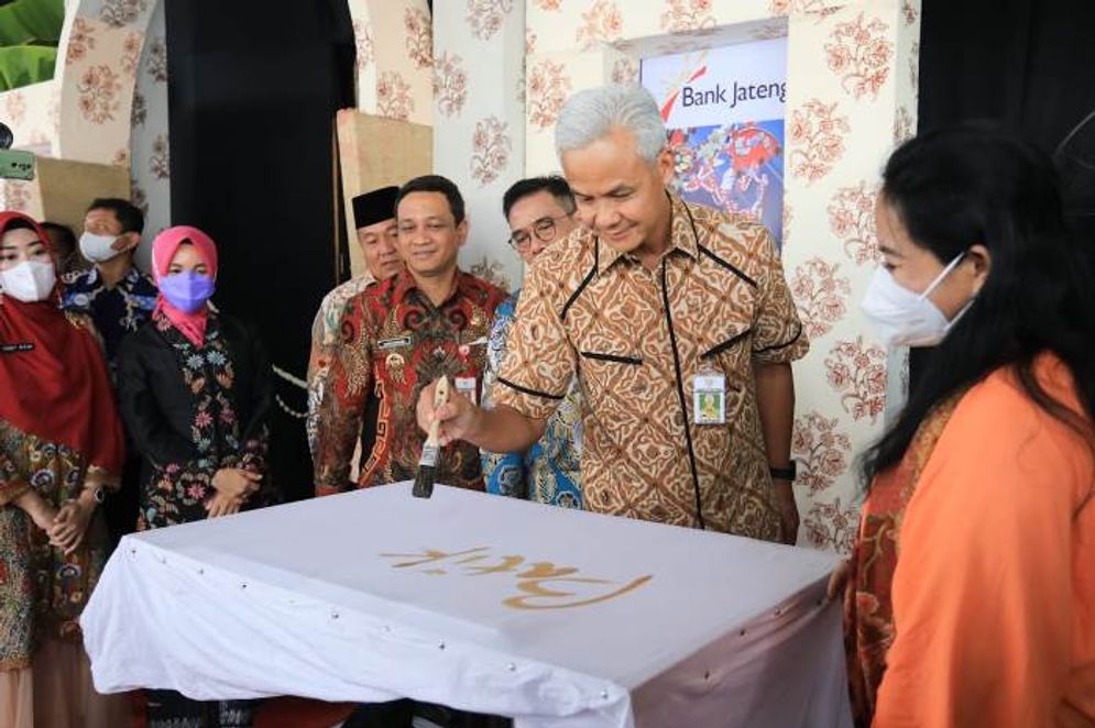 batik-ganjar.jpg