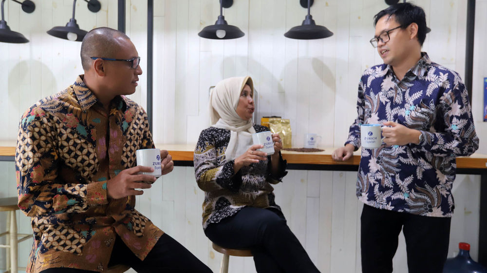 Kirim Zurich Syariah - Panji 2.jpg