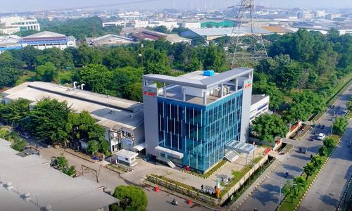 Jakarta Industrial Estate Pulogadung.jpg