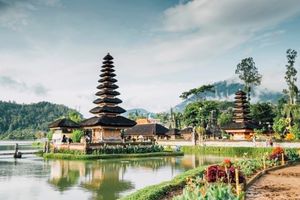 10 Negara Teraman untuk Dikunjungi Solo Traveler, Indonesia Termasuk!