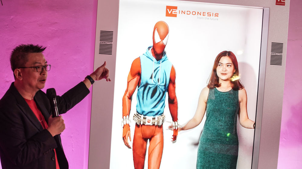 V2 Proto Hologram-5.jpg