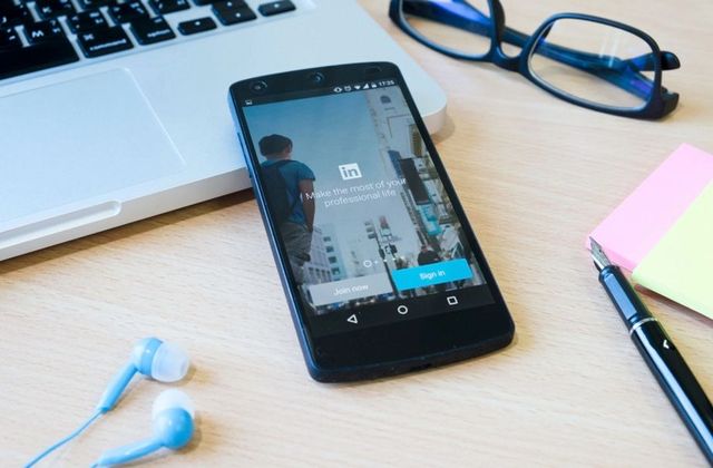 Ilustrasi aplikasi LinkedIn