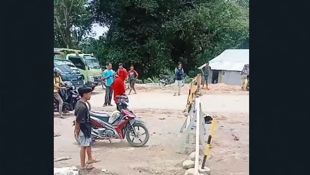 Sengketa Tanah Antar Keluarga, Warga Desa Macang Tanggar Menutup Jalan Labuan Bajo-Golo Mori