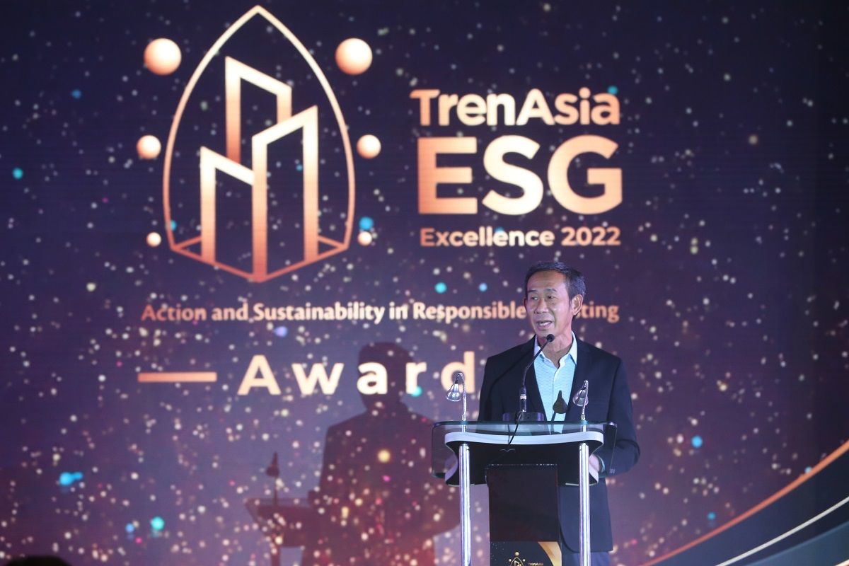 CEO Schroders Indonesia Michael T Tjoajadi dalam sambutannya sebagai salah satu juri TrenAsia ESG Award