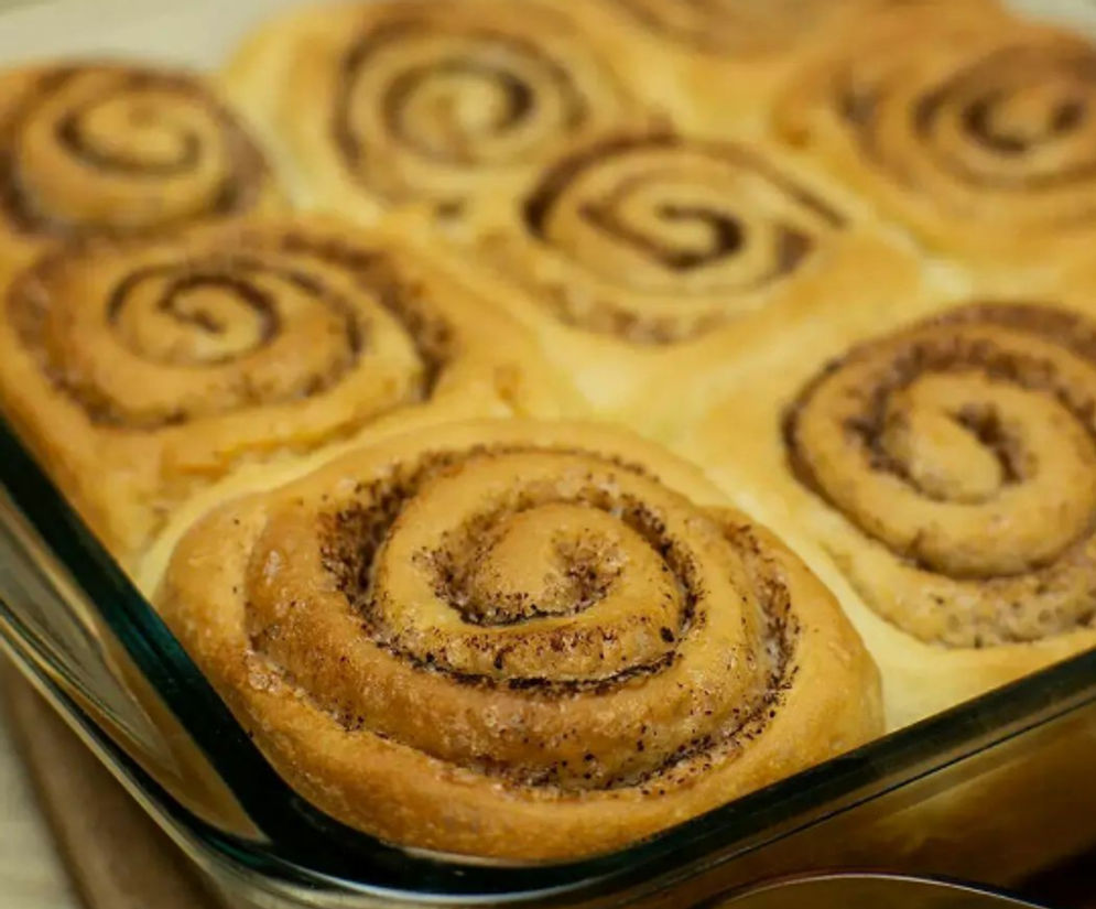 Cinnamon rolls