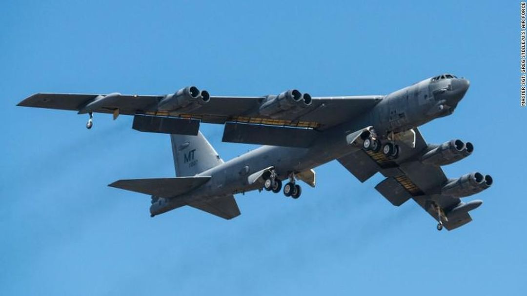 b-52.jpg