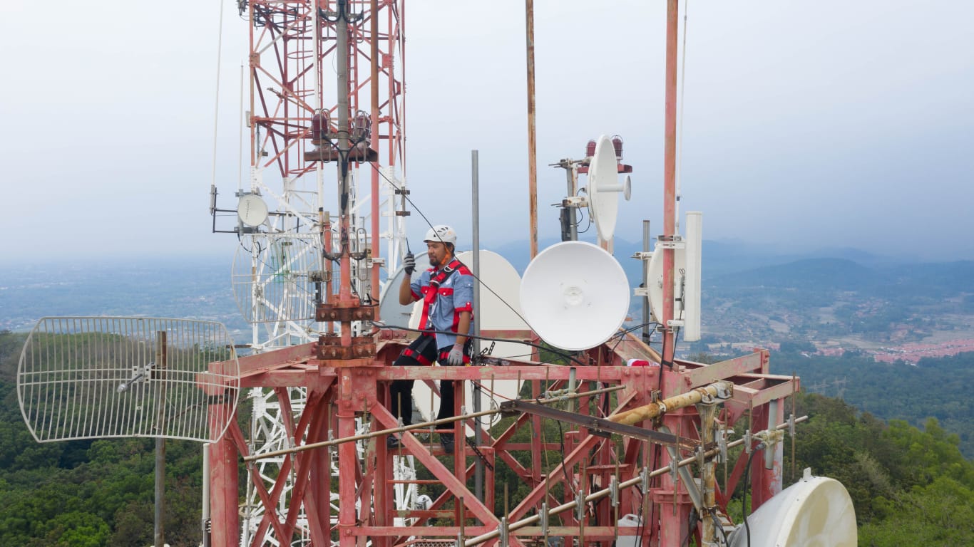 Lebih Hemat Tempat,  Slim Tower Jadi Kunci Sarana Menara Nusantara (TOWR) Terapkan ESG