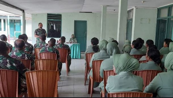 Dandim 1603 Sikka yang Baru Bertatap Muka dengan Seluruh Prajurit, ASN,  dan Ibu-Ibu Persit KCK Cabang XIV Dim 1603