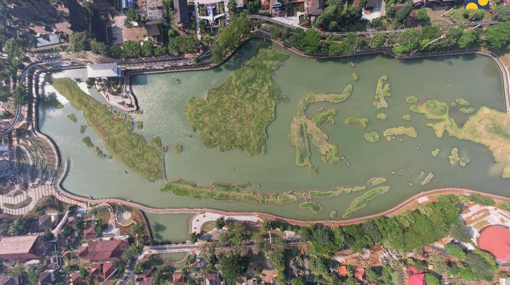 Taman Mini Indonesia Indah (TMII)