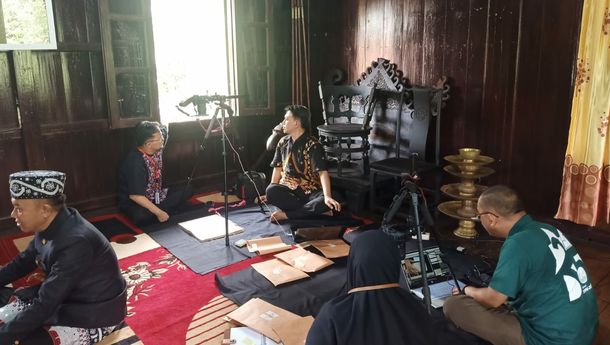 BRIN Teliti Aksara Lampung dalam Manuskrip Kuno Lampung
