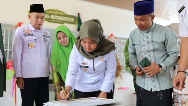 Wagub Lampung Resmikan Aula Al-Mustaghfiriin Ponpes Minhadlul ‘Ulum di Tegineneng