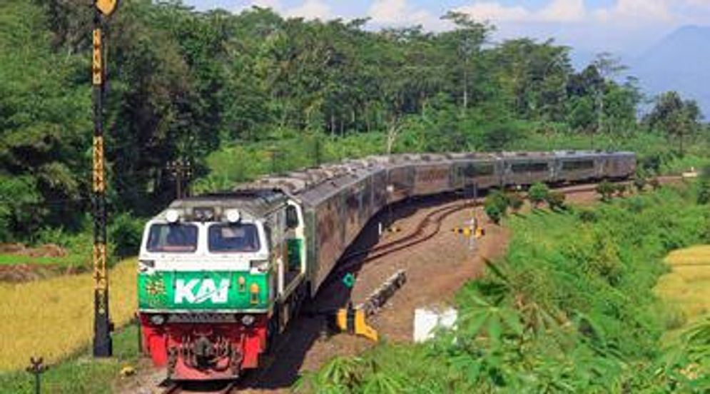 PT Kereta Api Indonesia (Persero) membuka penjualan tiket kereta api pada masa libur Natal 2022 dan Tahun Baru 2023 (Nataru) secara bertahap mulai 7 November 2022 atau H-45 keberangkatan.