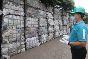 Indonesia Darurat Sampah Plastik - Panji 6.jpg