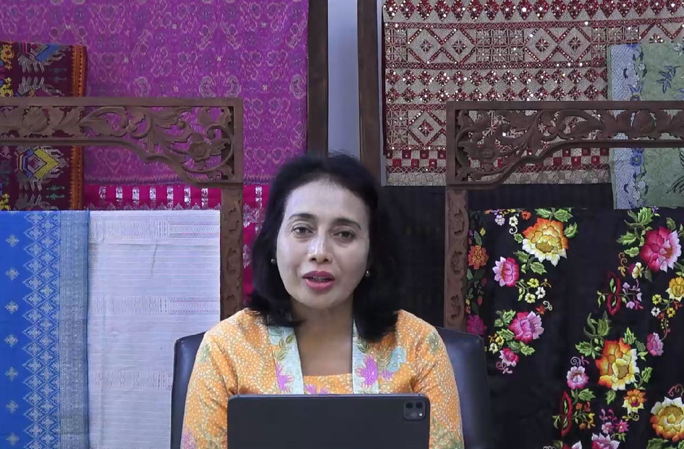 AKARTA, WongKito.co - Gerakan Kebaya goes to UNESCO sebagai perwujudan pelestarian kebaya sebagai warisan budaya tak benda atau intangible cultural heritage terus digaungkan.