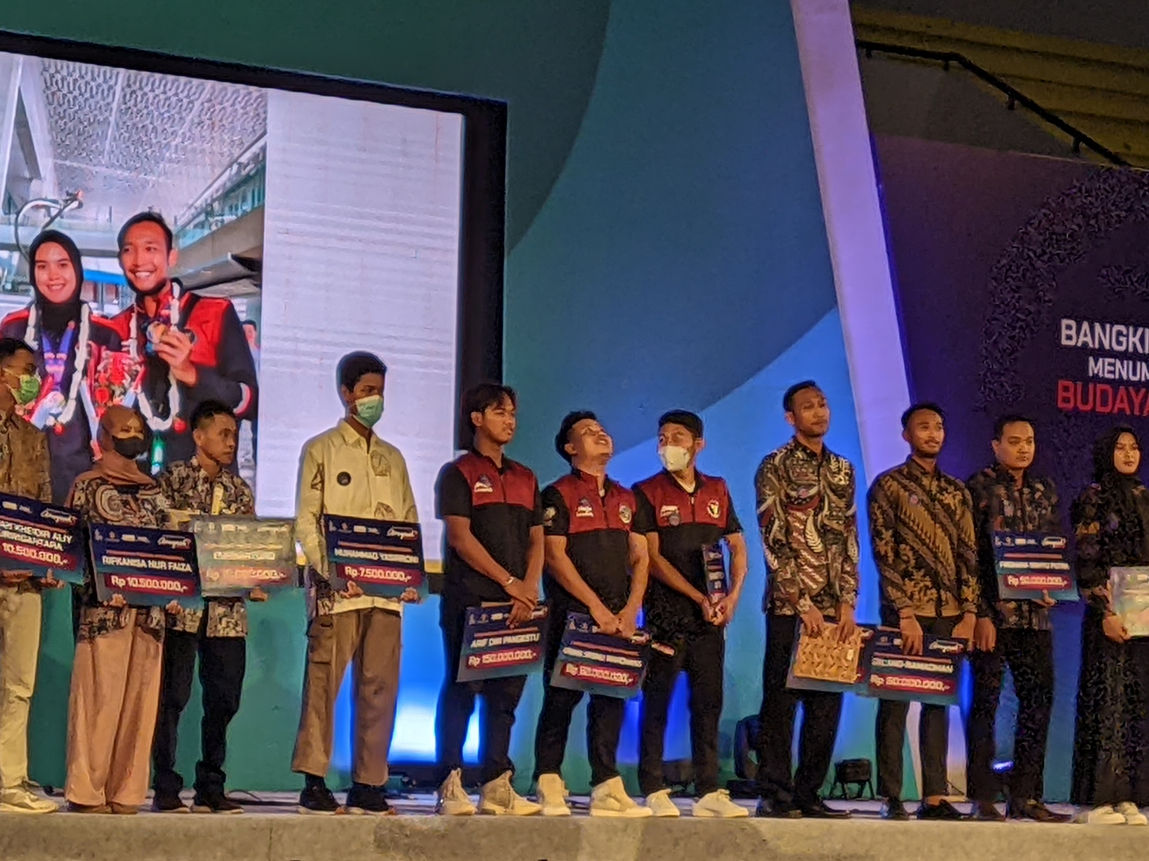 Anugerah Prestasi 2022 Digelar, 323 Pelajar dan Atlet Berprestasi Terima Penghargaan