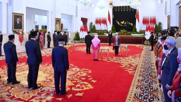  Presiden Jokowi Anugerahkan Gelar Pahlawan Nasional kepada Lima Tokoh