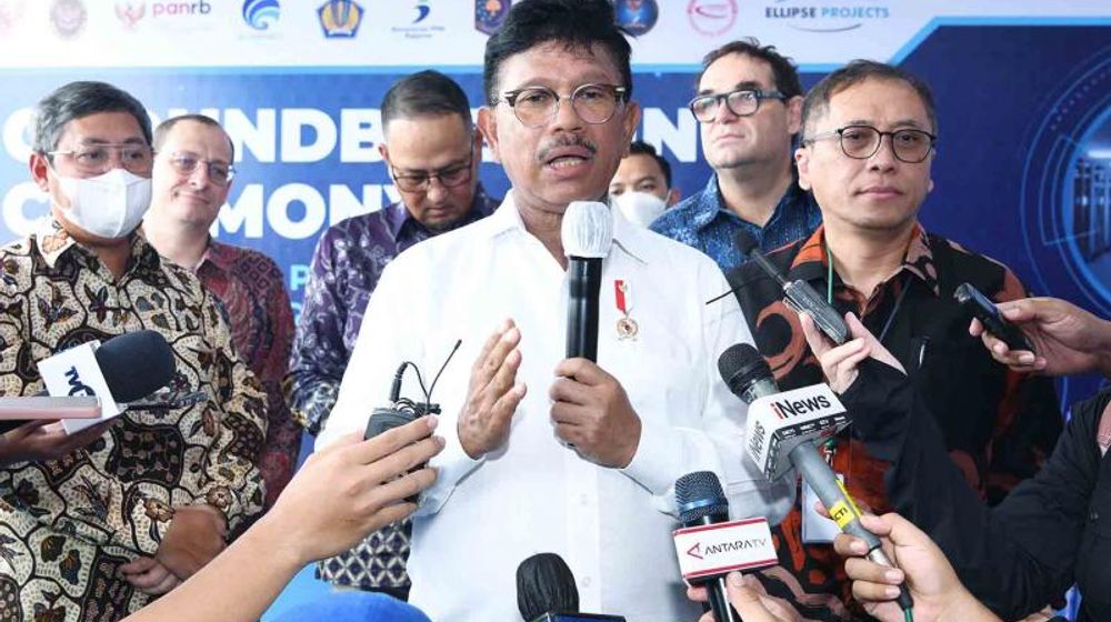 kominfo-menteri-johnny-groundbreaking-PDN-Cikarang-AYH-19A.jpg