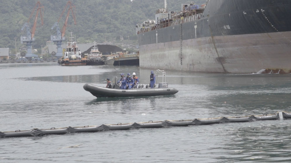 PT Pertamina Patra Niaga, Sub Holding Commercial & Trading melalui Regional Sumatera Bagian Selatan menggelar latihan simulasi penanggulangan keadaan darurat di Intergrated Terminal (IT) Panjang.